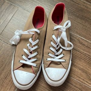 Like New Converse Tan Brown with Red Insoles and Trim Women’s Size 9